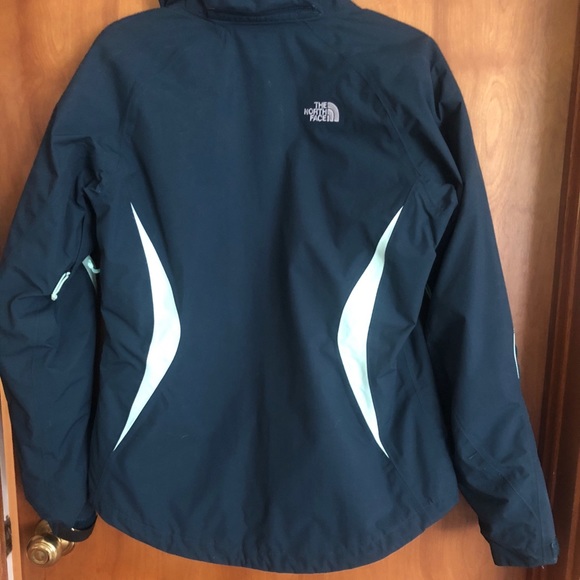 Women’s Northface Tri-Climate Jacket - Picture 4 of 5